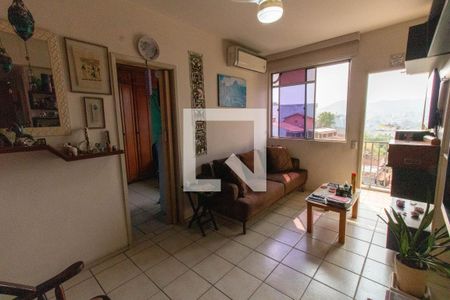 Sala  de apartamento à venda com 1 quarto, 42m² em Fonseca, Niterói