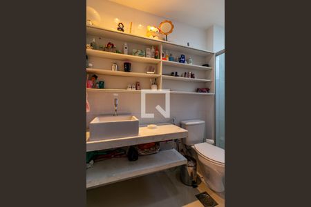 Banheiro Quarto 1 de apartamento à venda com 4 quartos, 206m² em Buritis, Belo Horizonte