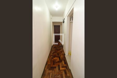 Corredor de apartamento para alugar com 2 quartos, 70m² em Cristal, Porto Alegre