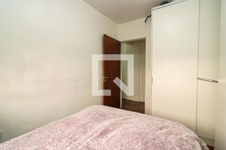 Quarto 1 de apartamento à venda com 2 quartos, 70m² em Cristal, Porto Alegre