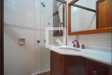 Casa para alugar com 900m², 4 quartos e 7 vagas Casa para alugar com 900m², 4 quartos e 7 vagasBanheiro da Suíte 2