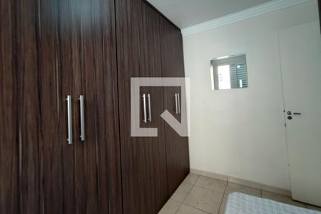 Quarto 2 de apartamento para alugar com 2 quartos, 54m² em Jardim Márcia, Campinas