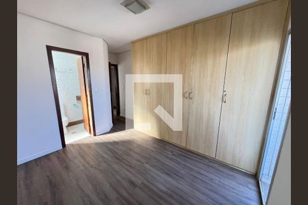 Suíte de apartamento para alugar com 3 quartos, 130m² em Vale do Sereno, Nova Lima