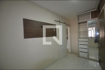 Quarto 1 de casa para alugar com 2 quartos, 90m² em Irajá, Rio de Janeiro