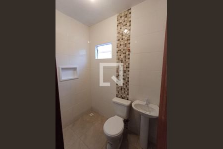 Banheiro de kitnet/studio para alugar com 1 quarto, 36m² em Serraria, São José