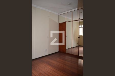 Quarto 1 de apartamento para alugar com 2 quartos, 76m² em São Francisco, Curitiba