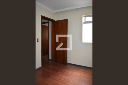 Quarto 1 de apartamento para alugar com 2 quartos, 76m² em São Francisco, Curitiba