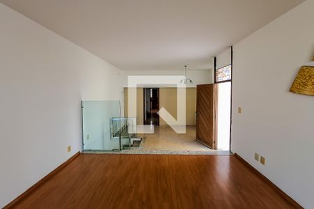 Sala de casa para alugar com 3 quartos, 138m² em Cursino, São Paulo