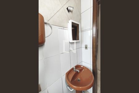 Banheiro de apartamento à venda com 1 quarto, 58m² em Canudos, Novo Hamburgo