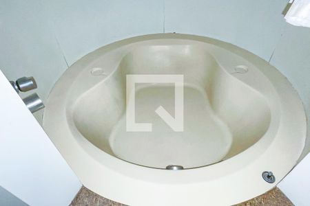 Casa para alugar com 51m², 1 quarto e 1 vaga Casa para alugar com 51m², 1 quarto e 1 vagaBanheiro