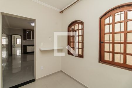 Casa à venda com 200m², 3 quartos e 3 vagas Casa à venda com 200m², 3 quartos e 3 vagasCopa