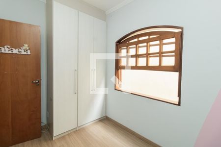 Casa à venda com 200m², 3 quartos e 3 vagas Casa à venda com 200m², 3 quartos e 3 vagasQuarto 2