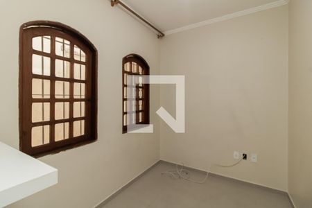 Casa à venda com 200m², 3 quartos e 3 vagas Casa à venda com 200m², 3 quartos e 3 vagasCopa