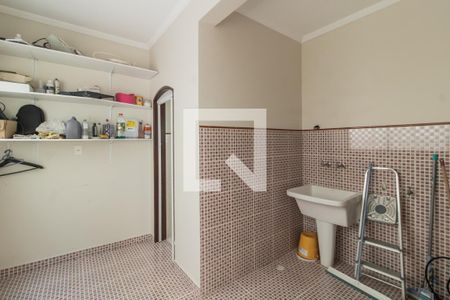 Casa à venda com 200m², 3 quartos e 3 vagas Casa à venda com 200m², 3 quartos e 3 vagasÁrea de Serviço