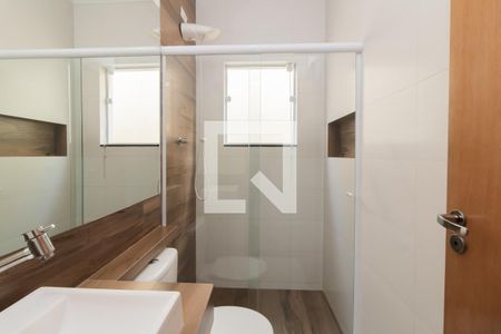 Casa à venda com 200m², 3 quartos e 3 vagas Casa à venda com 200m², 3 quartos e 3 vagasBanheiro