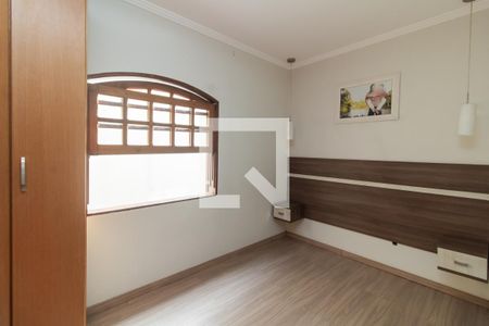 Casa à venda com 200m², 3 quartos e 3 vagas Casa à venda com 200m², 3 quartos e 3 vagasQuarto 1