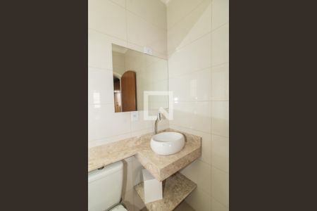 Casa à venda com 200m², 3 quartos e 3 vagas Casa à venda com 200m², 3 quartos e 3 vagasBanheiro da Suíte