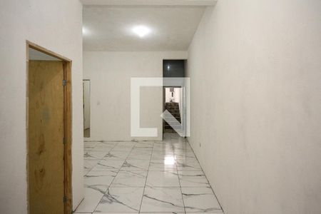 Sala de casa para alugar com 2 quartos, 135m² em Vila Industrial, São Paulo