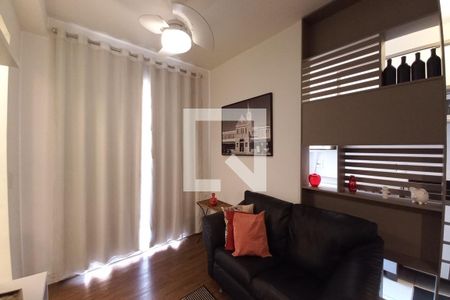 Sala de apartamento para alugar com 1 quarto, 40m² em Vila Itapura, Campinas