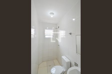 Banheiro de apartamento para alugar com 1 quarto, 50m² em Montanhão, São Bernardo do Campo