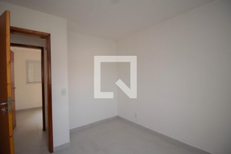 Quarto 1 de apartamento para alugar com 2 quartos, 45m² em Vila Clarice, São Paulo