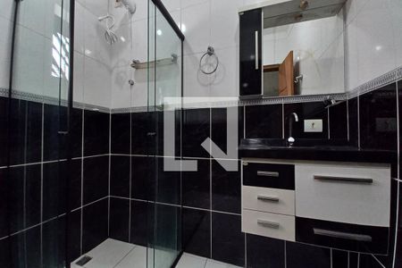 Banheiro de kitnet/studio para alugar com 1 quarto, 25m² em Jardim Santa Lúcia, Campinas