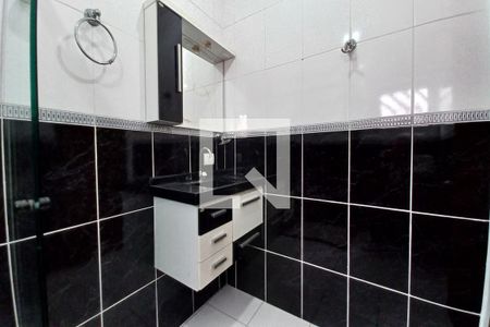 Banheiro de kitnet/studio para alugar com 1 quarto, 25m² em Jardim Santa Lúcia, Campinas