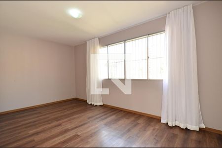 Sala de estar de apartamento à venda com 3 quartos, 110m² em Sion, Belo Horizonte