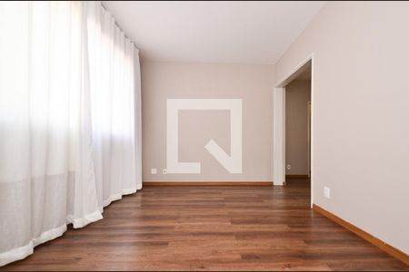 Sala de estar de apartamento à venda com 3 quartos, 110m² em Sion, Belo Horizonte