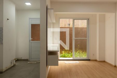 Sala de apartamento para alugar com 2 quartos, 79m² em Jardim Barro Branco, Cotia