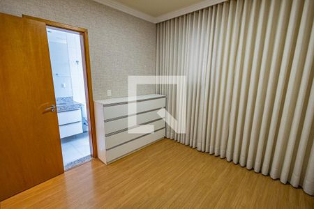 Quarto 1 / suite de apartamento para alugar com 2 quartos, 67m² em Castelo, Belo Horizonte