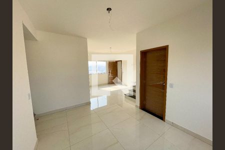 Sala de apartamento à venda com 3 quartos, 180m² em Jardim Industrial, Contagem