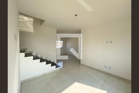 Sala de apartamento à venda com 3 quartos, 180m² em Jardim Industrial, Contagem