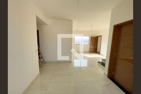 Sala de apartamento à venda com 3 quartos, 180m² em Jardim Industrial, Contagem