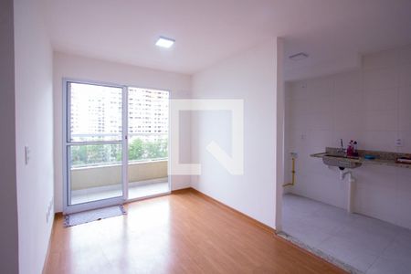 Sala de apartamento para alugar com 2 quartos, 80m² em Colubandê, São Gonçalo