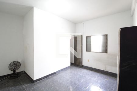 Quarto de casa de condomínio para alugar com 1 quarto, 60m² em Santa Rosa, Uberlândia