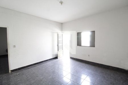 Sala de casa de condomínio para alugar com 1 quarto, 60m² em Santa Rosa, Uberlândia