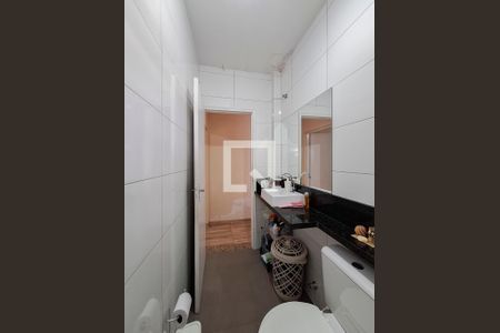 Banheiro de casa para alugar com 1 quarto, 40m² em Jardim Cecy, São Paulo