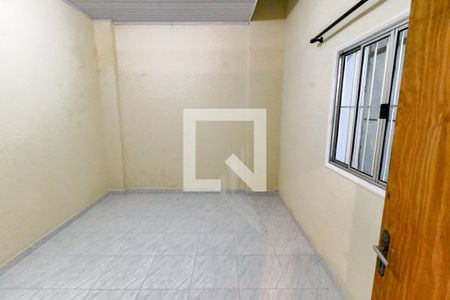 Quarto 1 de casa para alugar com 2 quartos, 46m² em Parque Marabá, Taboão da Serra