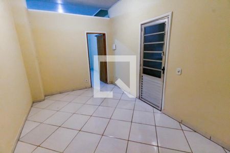 Sala de casa para alugar com 2 quartos, 46m² em Parque Marabá, Taboão da Serra