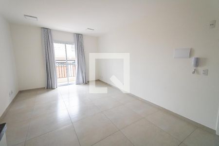 Quarto / Cozinha de apartamento para alugar com 1 quarto, 28m² em São Lucas, São Paulo