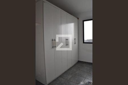 Quarto 2 de apartamento para alugar com 2 quartos, 55m² em Cristo Rei, Curitiba