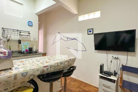 Apartamento à venda com 28m², 1 quarto e sem vagaSala