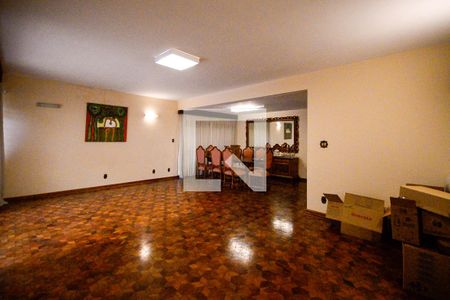 Sala de casa à venda com 3 quartos, 450m² em Cursino, São Paulo