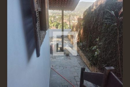 Casa à venda com 3 quartos, 229m² em Maravista, Niterói