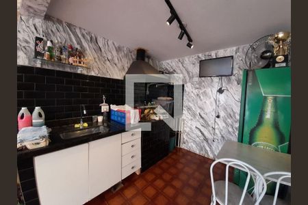 Casa à venda com 3 quartos, 199m² em Jardim Bonfiglioli, São Paulo