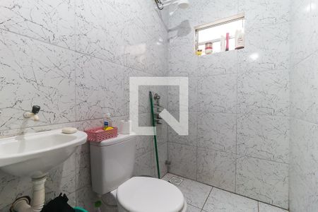 Banheiro de kitnet/studio para alugar com 1 quarto, 22m² em Vila Ressaca, Mogi das Cruzes