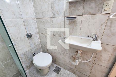 Banheiro de apartamento para alugar com 1 quarto, 38m² em Centro, Rio de Janeiro