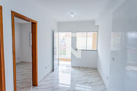 Sala e cozinha de apartamento para alugar com 2 quartos, 40m² em São Domingos, São Paulo