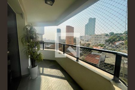 Apartamento à venda com 240m², 4 quartos e 3 vagas Apartamento à venda com 240m², 4 quartos e 3 vagasVaranda da Sala